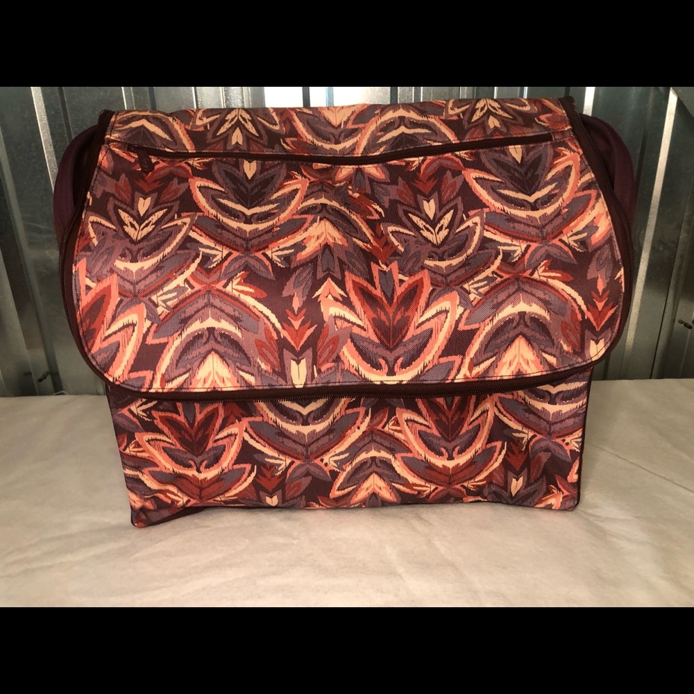Thirty-One Gifts Get Creative Large Carrier